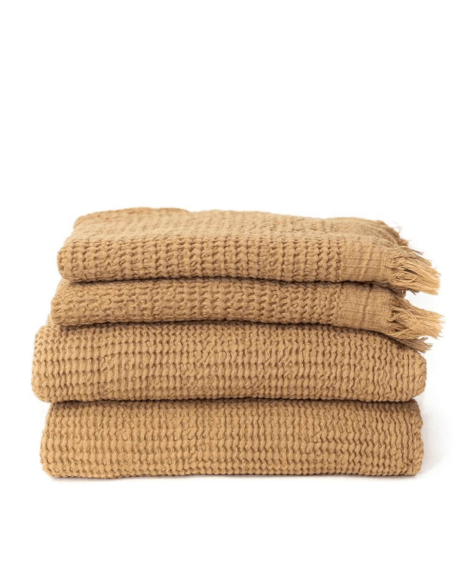 http://www.blissboutiques.com/cdn/shop/files/bliss-bouqitues-house-no-23-ella-waffle-towel-in-latte-latte-32387849945185_1200x1200.png?v=1684821309