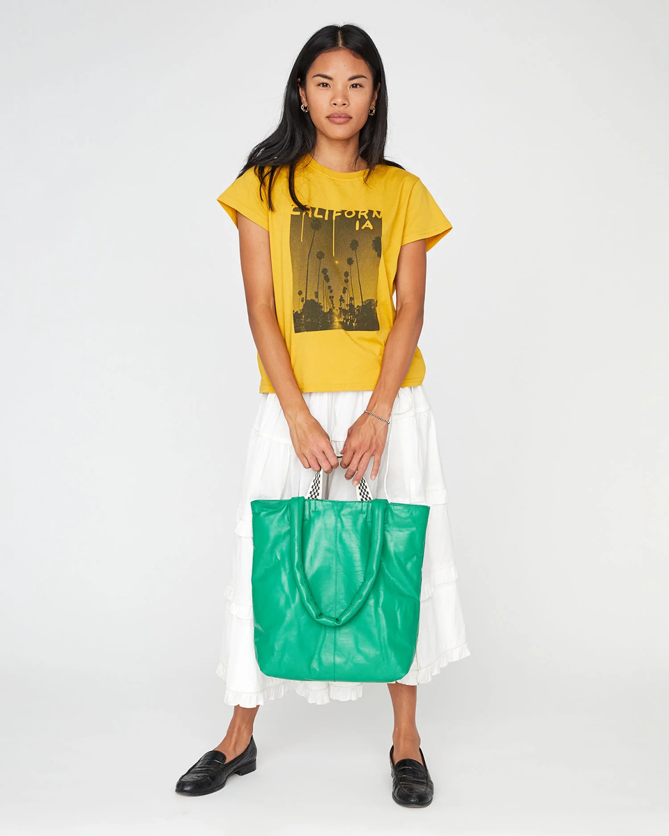 Travailler Magazine Tote in Green Nouvelle Look by Clare V. exclusive – The  Shoe Hive