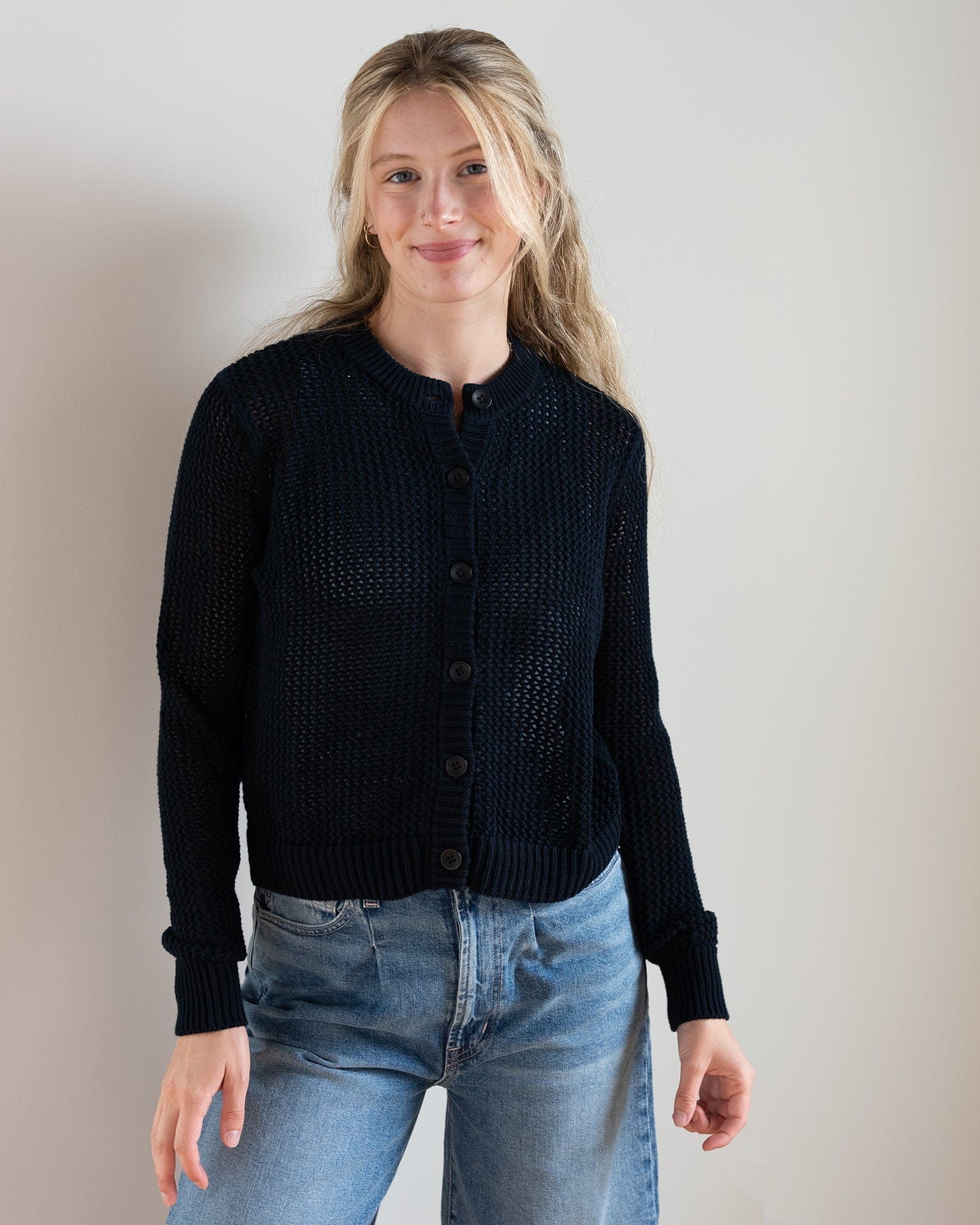 Solid Mesh Cardigan Shaker in Navy Blue