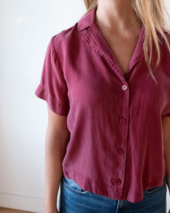 Bella Dahl Clothing Short Sleeve Flowy Button Down in Sweet Merlot