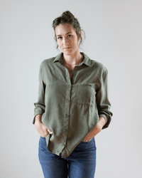 Bella Dahl Clothing Pocket Oversized Shacket in Herb Green