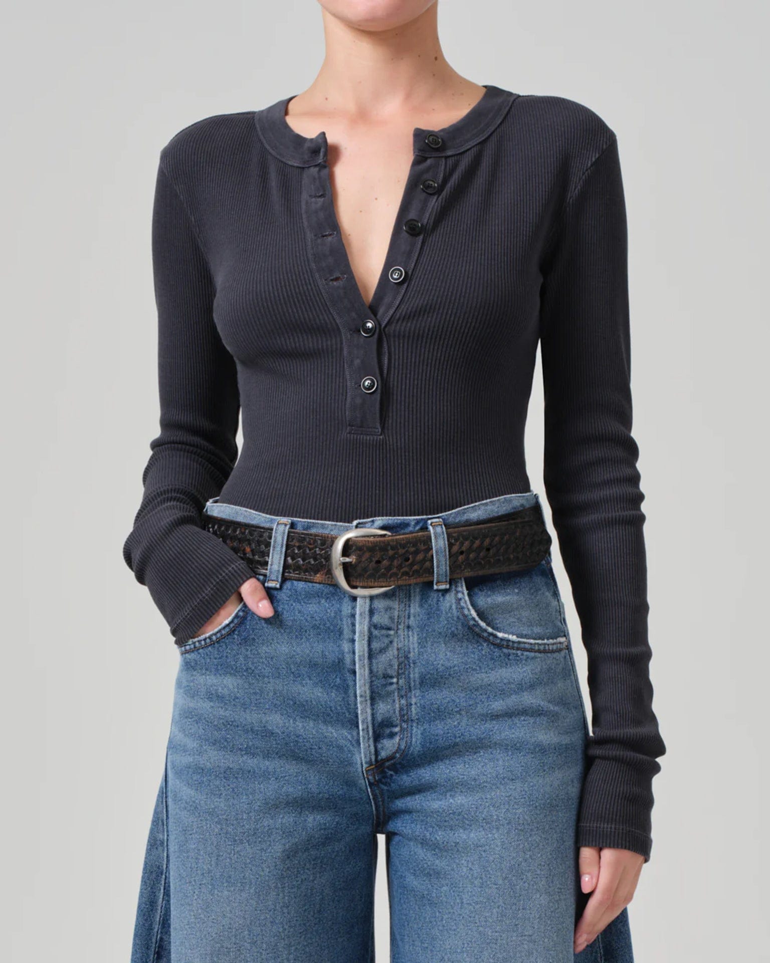 Varra Henley in Charcoal Mineral