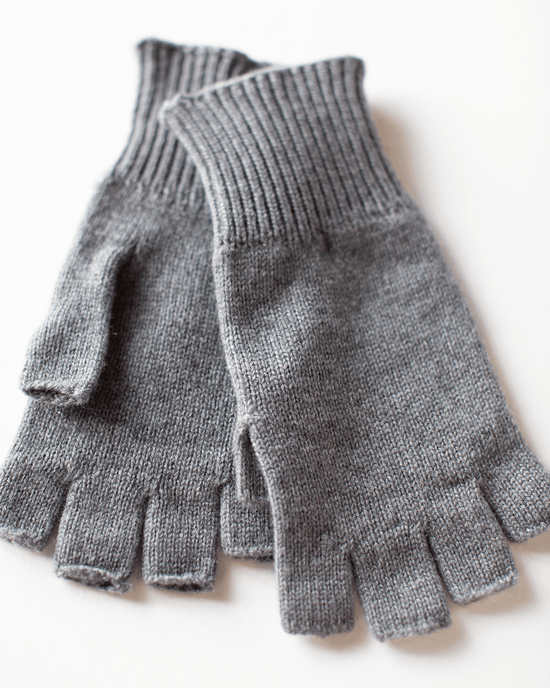 COLORI Accessories Kensington Fingerless Gloves in Kensington