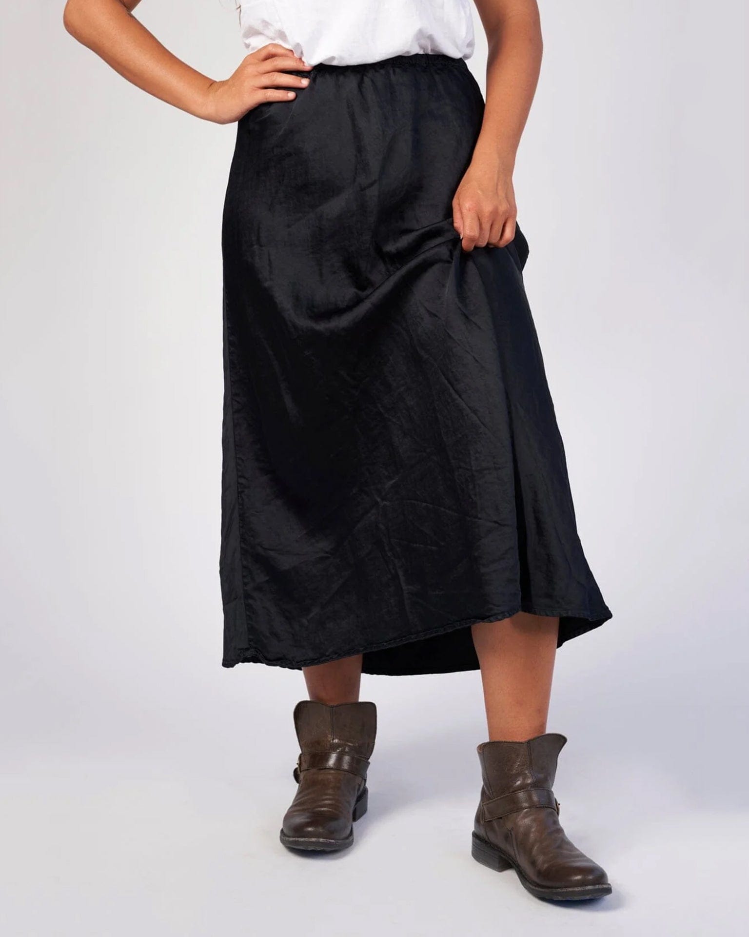 Tanya Cotton Satin Skirt in Ink