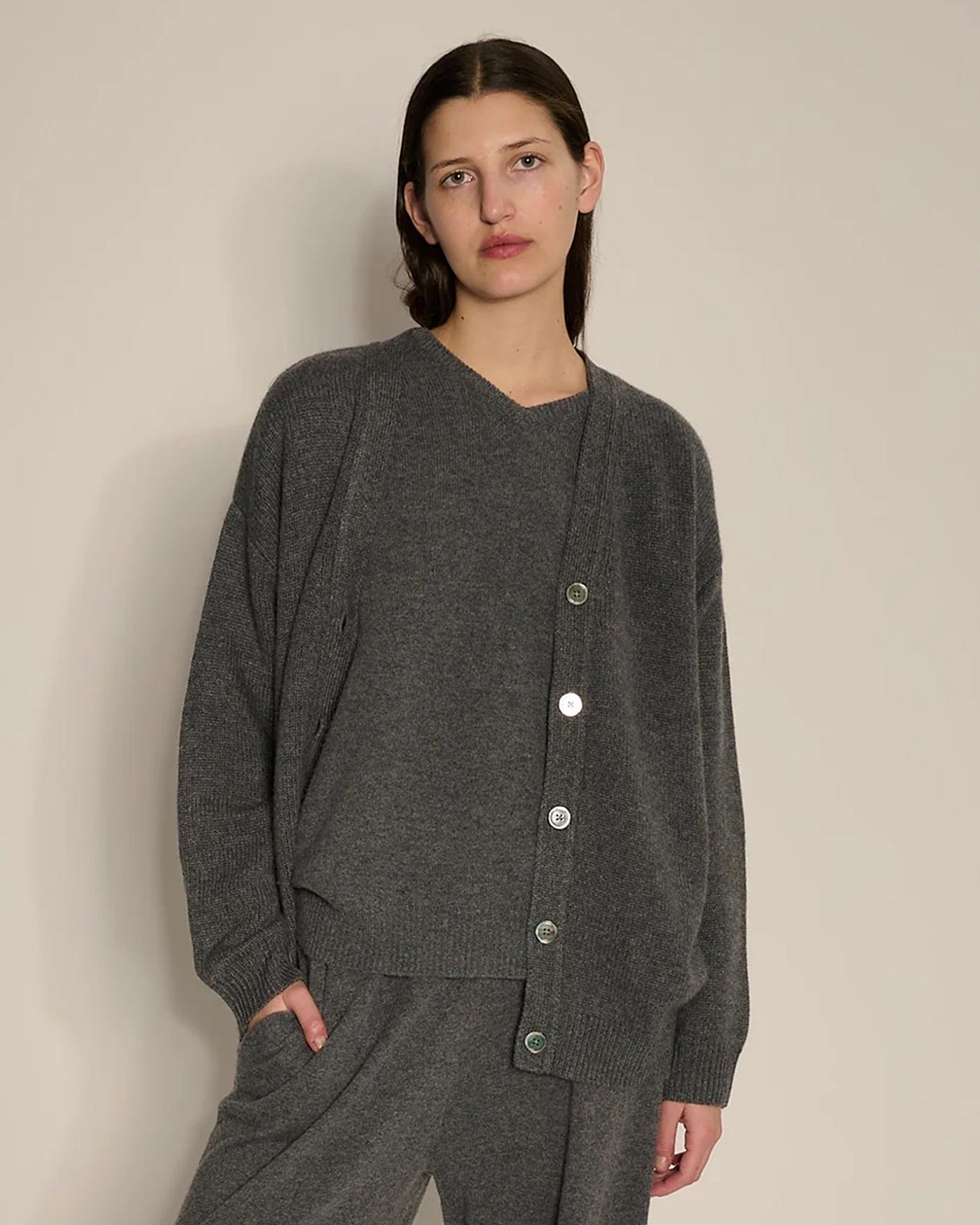 Elrich Cardigan in Dark Heather Grey