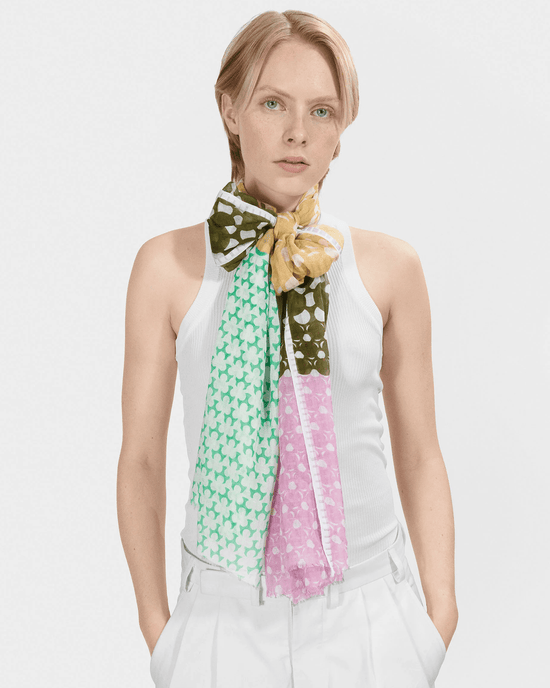 Épice Accessories Green Dot Panel Scarf in Green