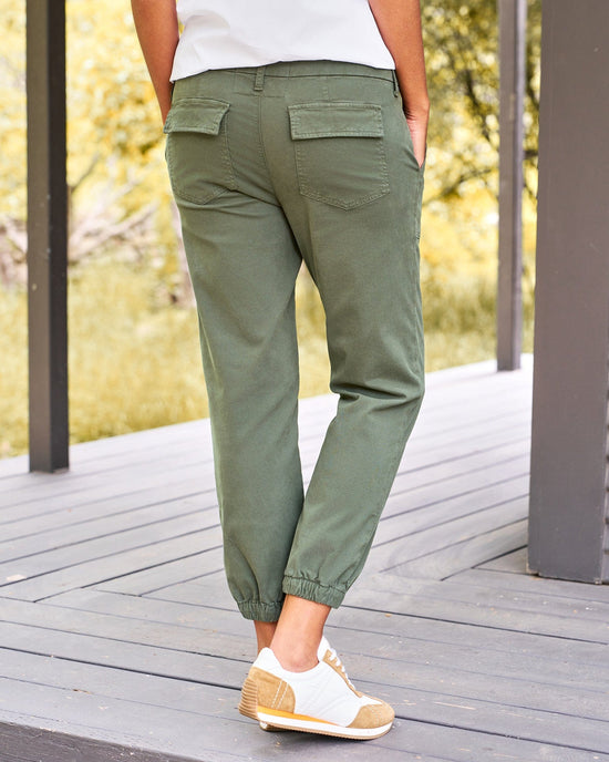 Frank & Eileen Foxrock Utility Jogger in Army 