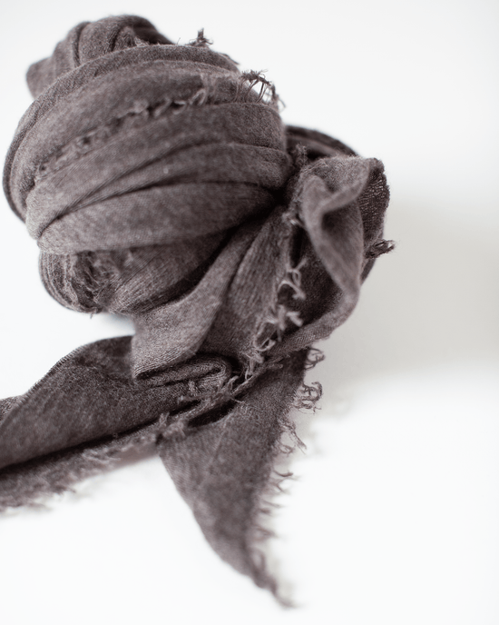 Grisal Love Cashmere Scarf in Brown Top 