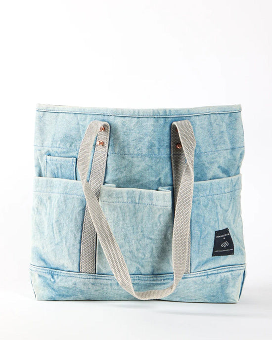 IMMODEST COTTON Costruction Tote in Acid Wash 