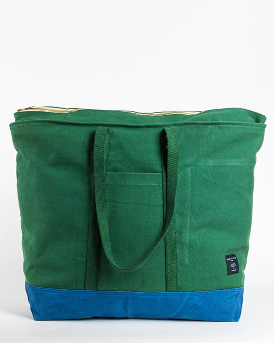 IMMODEST COTTON Home Jumbo Zipper Tote in Pine/Ocean