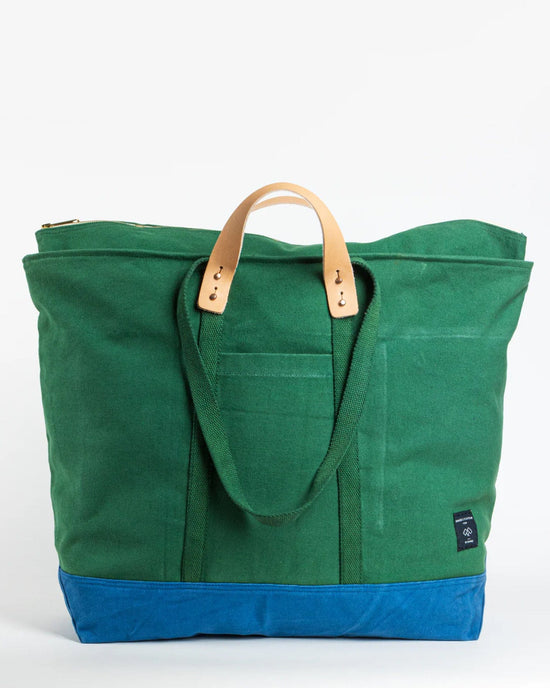 IMMODEST COTTON Home Jumbo Zipper Tote in Pine/Ocean