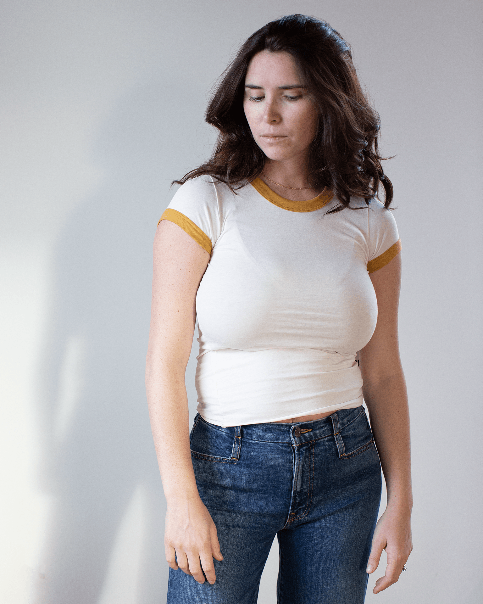 Bodhi Shrunken Ringer T in Ivory/Gold