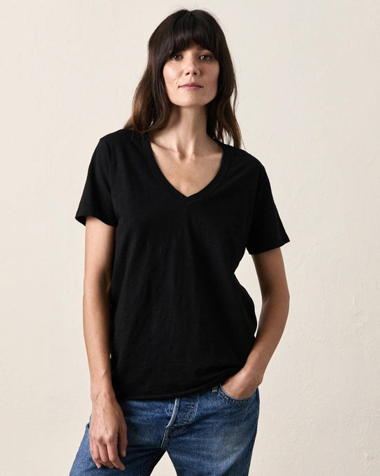 NSF Cora S/S V Neck T in Black 