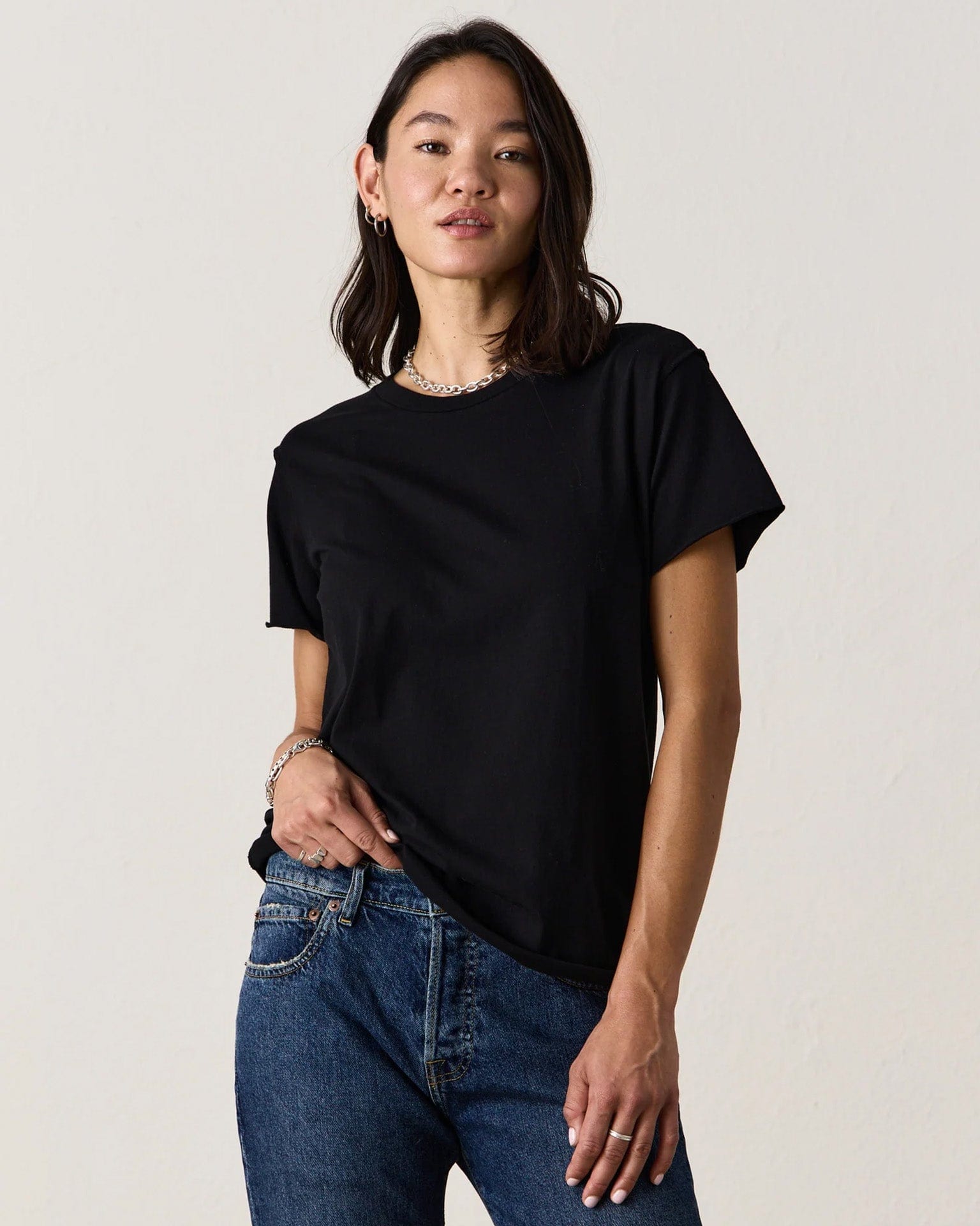 Moore S/S Crew T in Black