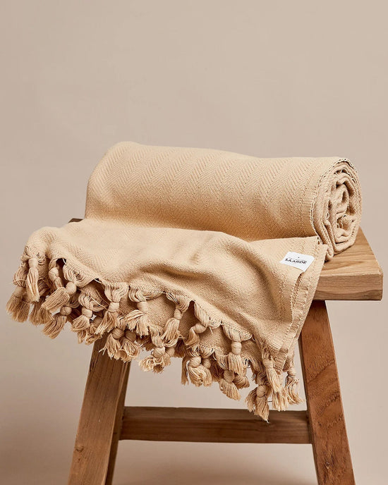 Saarde Home Vintage Wash Blanket in Nutmeg