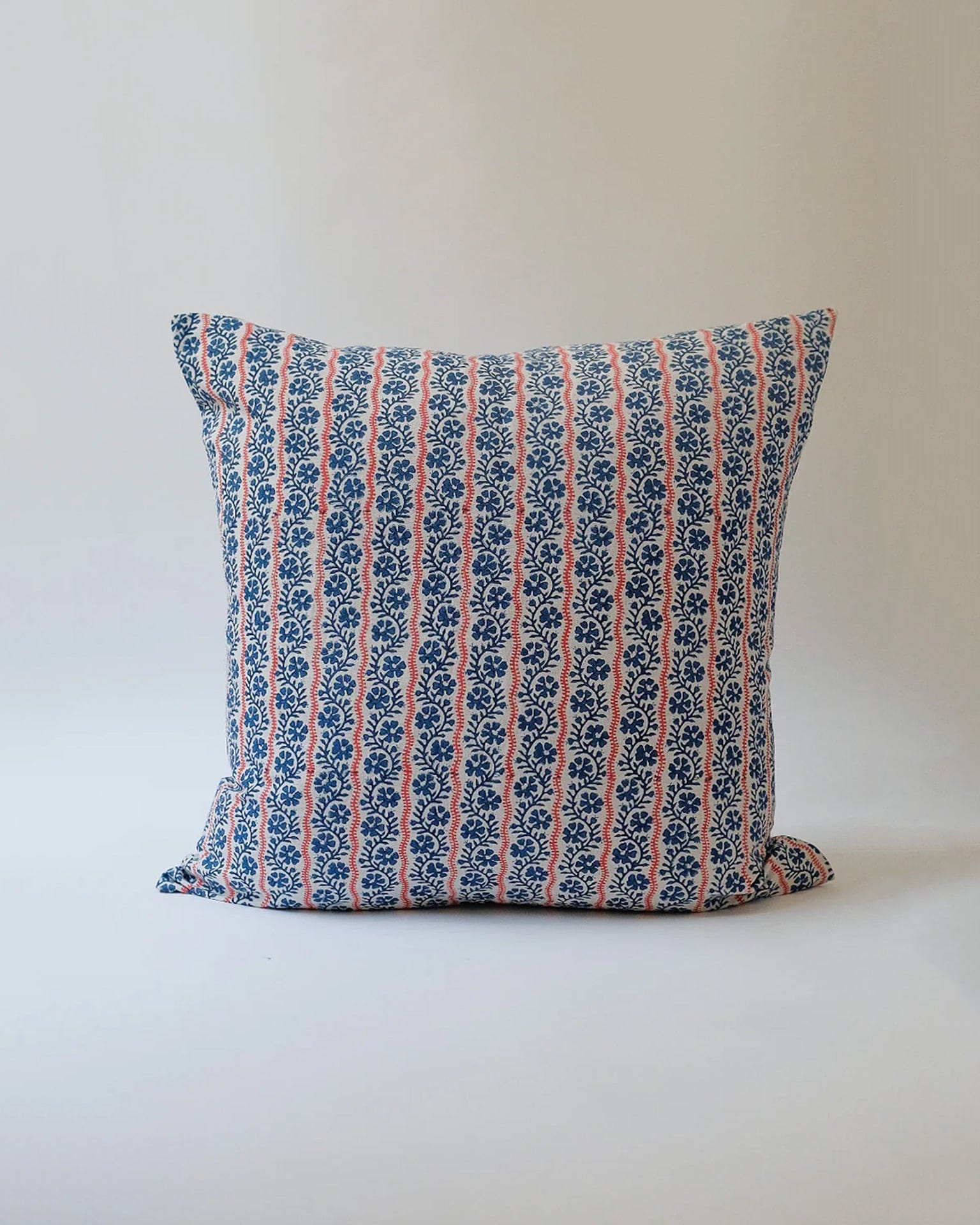 Vipin Linen Pillow - 18 x 18 in Indigo