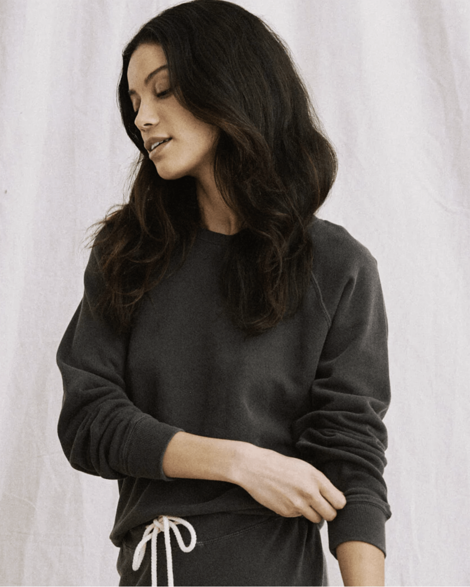 The Shrunken Sweatshirt in Washed Black