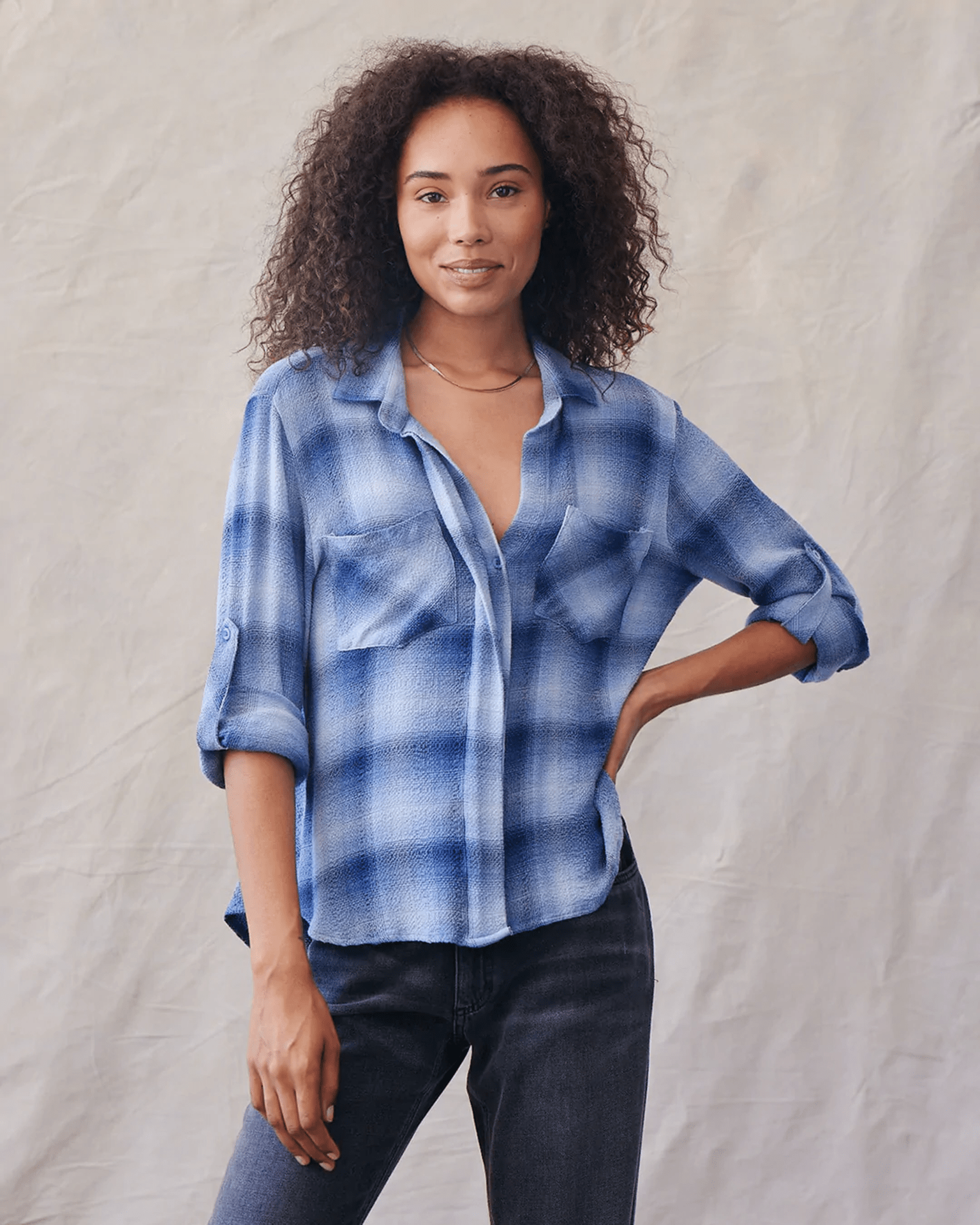 Bella Dahl Split Back Button Down in Indigo Heather Plaid - Bliss