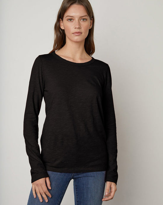 Velvet by Graham & Spencer Lizzie L/S Crew in Black 