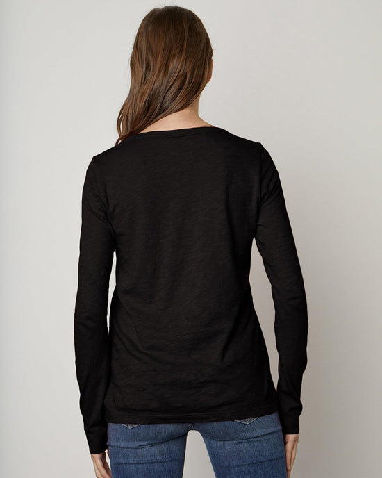 Velvet by Graham & Spencer Lizzie L/S Crew in Black 