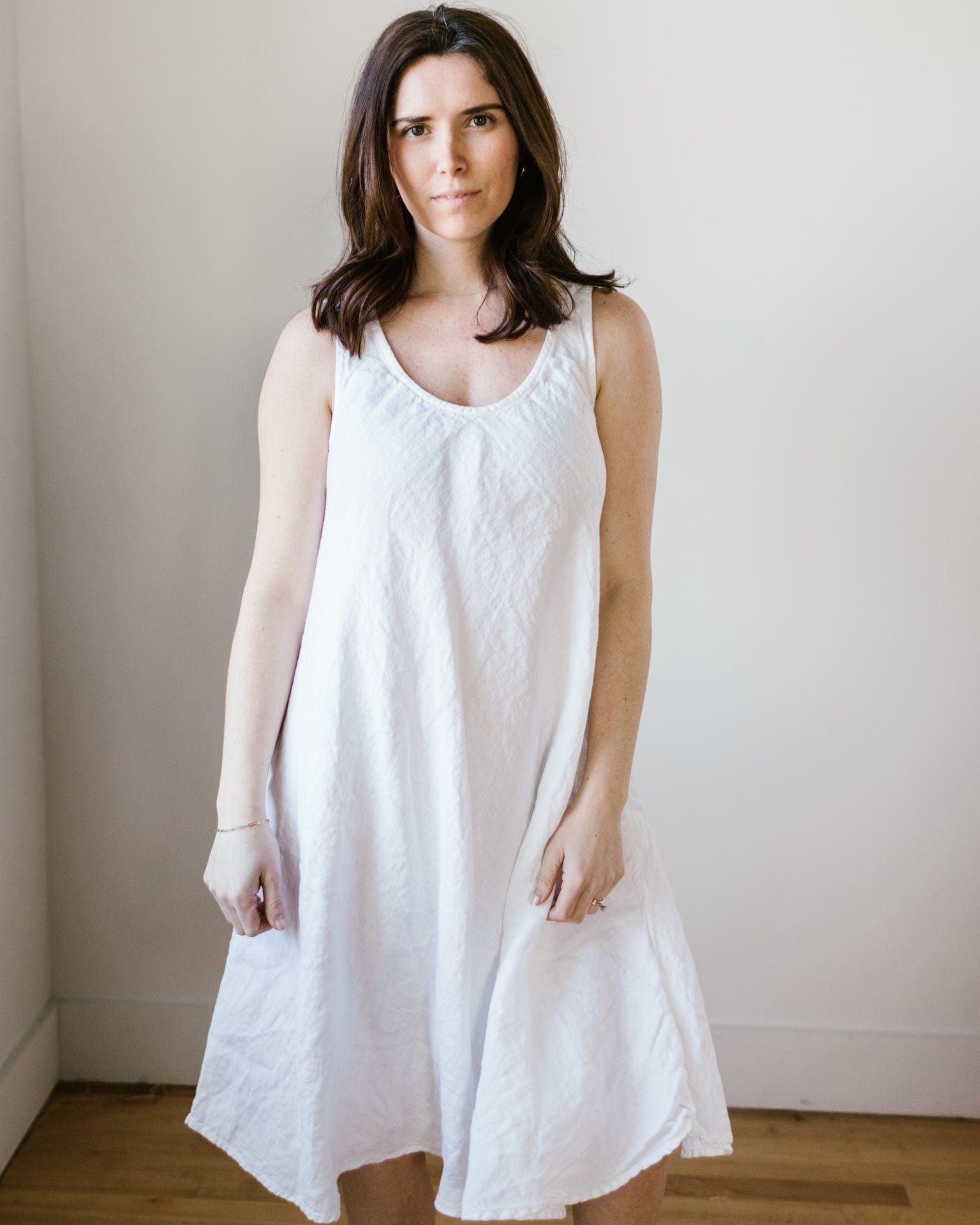 Bree Dress in White HW Linen Twill