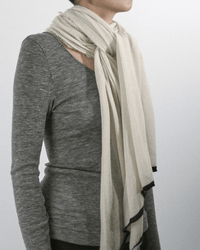 Grisal Rosa Cashmere Scarf in Milk X Black 